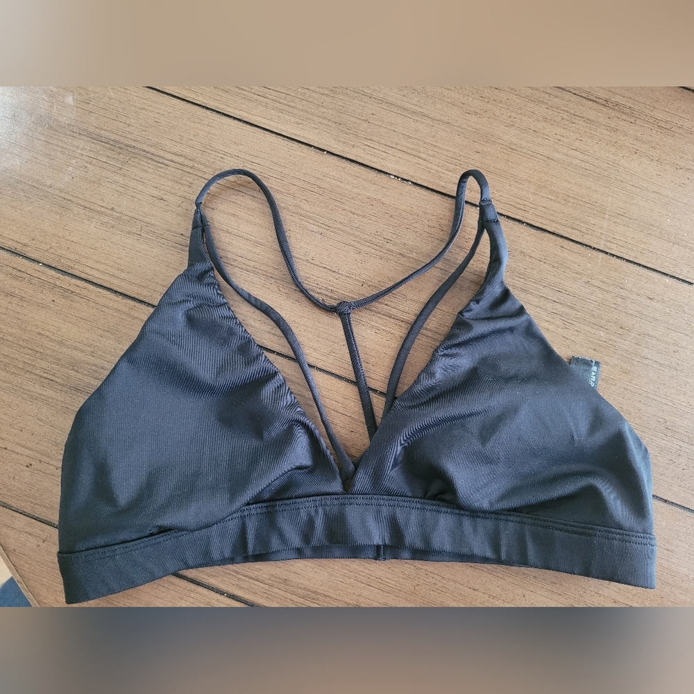 Victorias Secret Sport Black Strappy Bikini Swim Top ** Medium ** EUC!!!